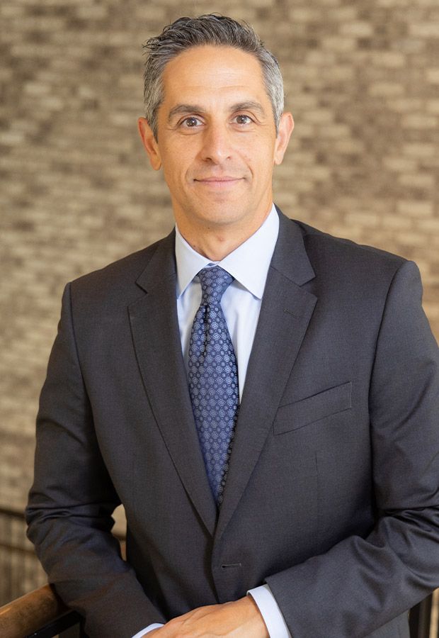 Peter Magas Headshot