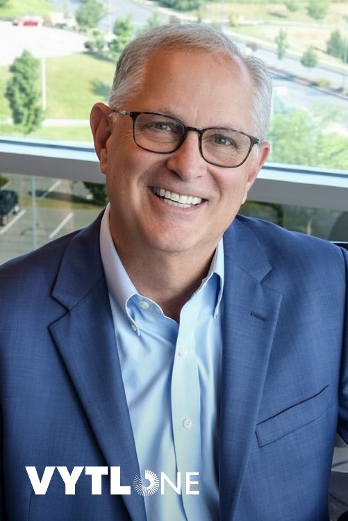 Mike Ellis Headshot